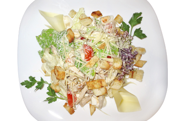 Салат Цезарь с курицей